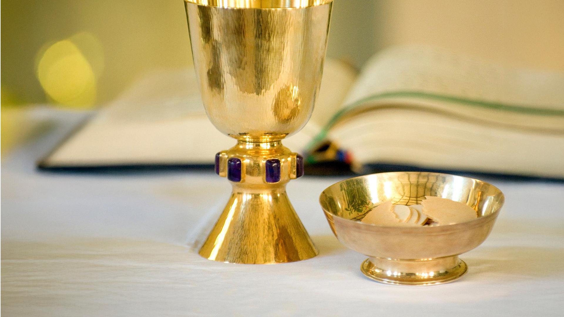 Eucharistie_by_markus_weinlaender_pfarrbriefservice